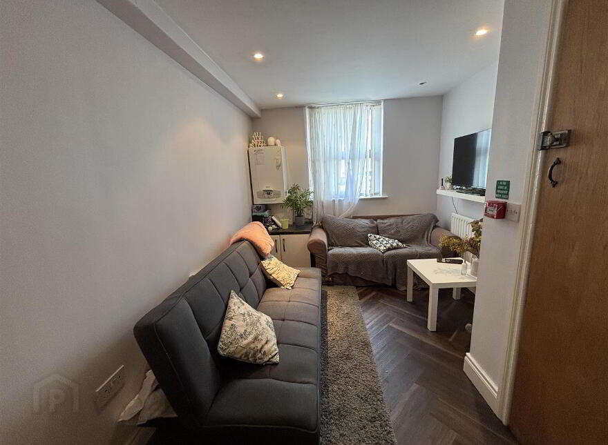 Apt 2 Nova Studios, 167 University Street, Ormeau Road, Belfast, BT7 1HR