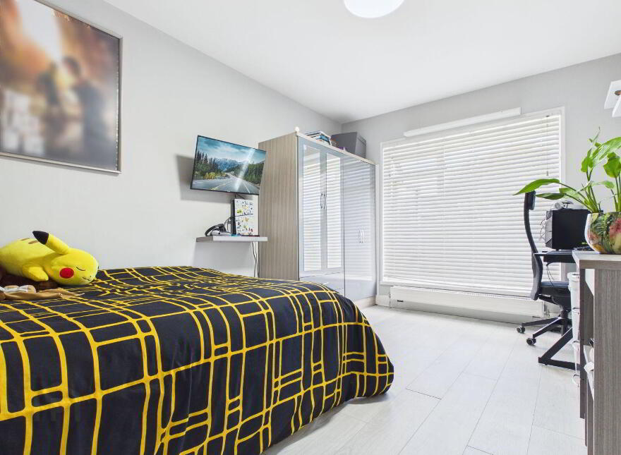 Ardnahinch, Garryvoe, Garryvoe, P25K802