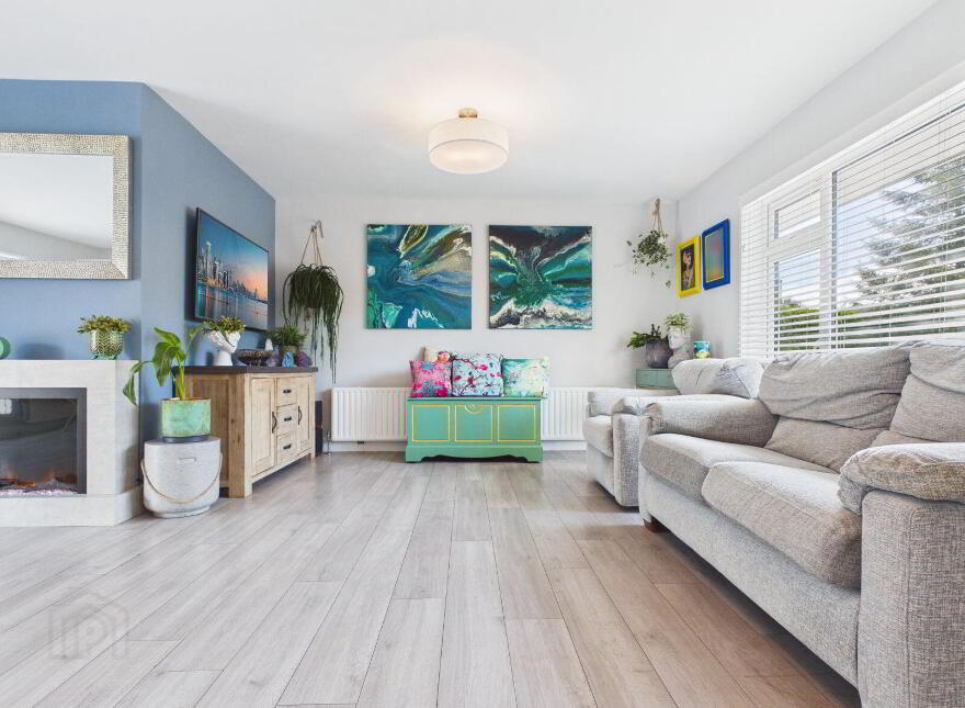 Ardnahinch, Garryvoe, Garryvoe, P25K802