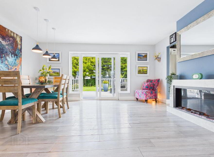 Ardnahinch, Garryvoe, Garryvoe, P25K802