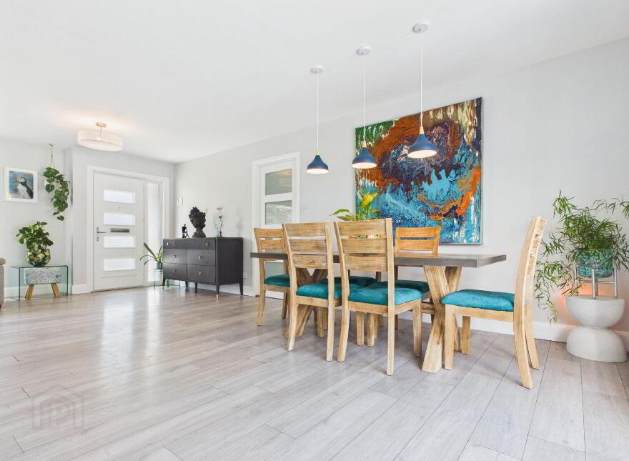 Ardnahinch, Garryvoe, Garryvoe, P25K802