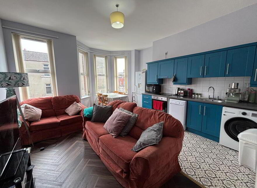 21 Eglantine Gardens, Malone Road, Belfast, BT9 6EZ