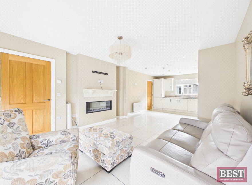 35 Chancellors Hall, Newry, BT35 8UZ