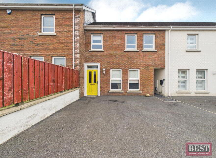 35 Chancellors Hall, Newry, BT35 8UZ
