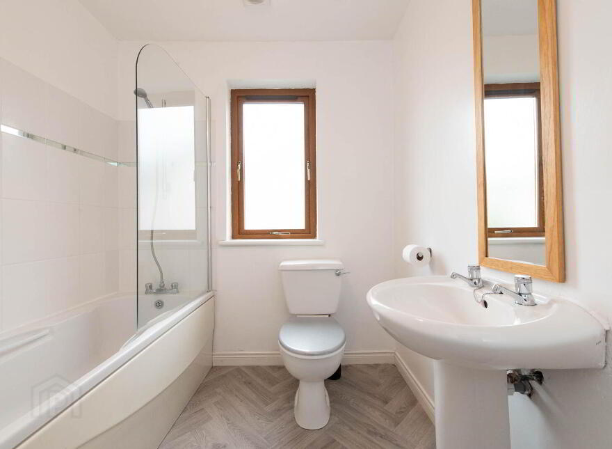 61 Bates Park, Greenisland, Carrickfergus, BT38 8LG