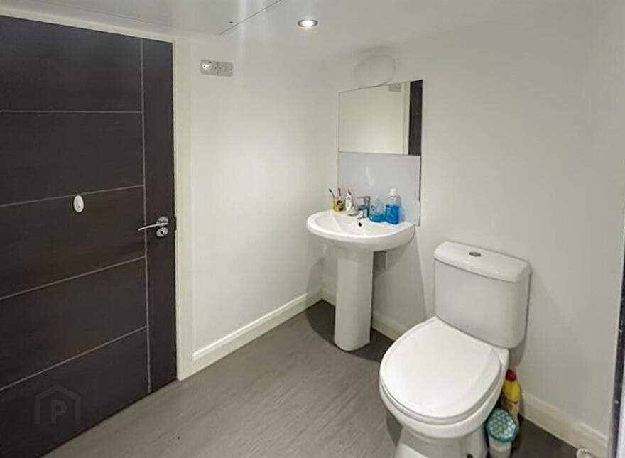 58 Castle Street, Comber, Newtownards, BT23 5DZ
