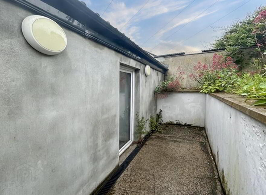 58 Castle Street, Comber, Newtownards, BT23 5DZ