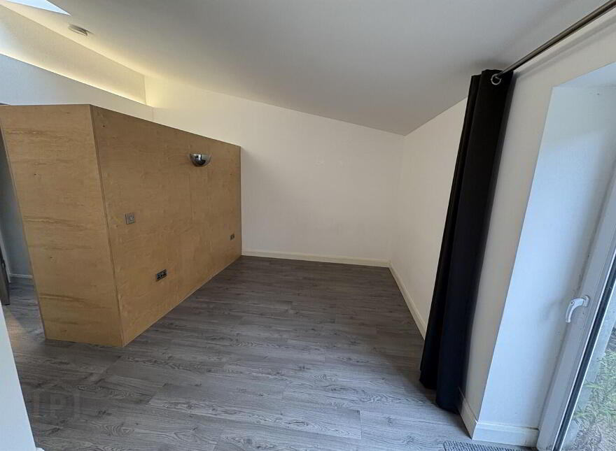 58 Castle Street, Comber, Newtownards, BT23 5DZ