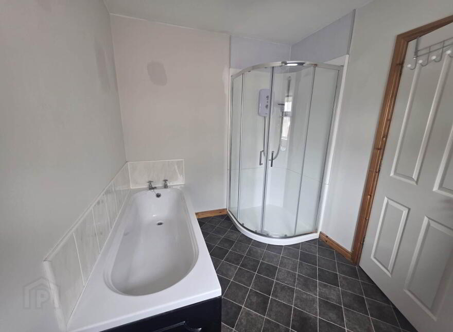16 Deans Swift, Markethill, BT60 1TG