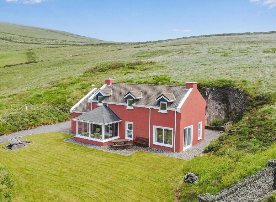 Skelligs Retreat, St Finians Bay, The Glen, Ballinskelligs, V23YV32