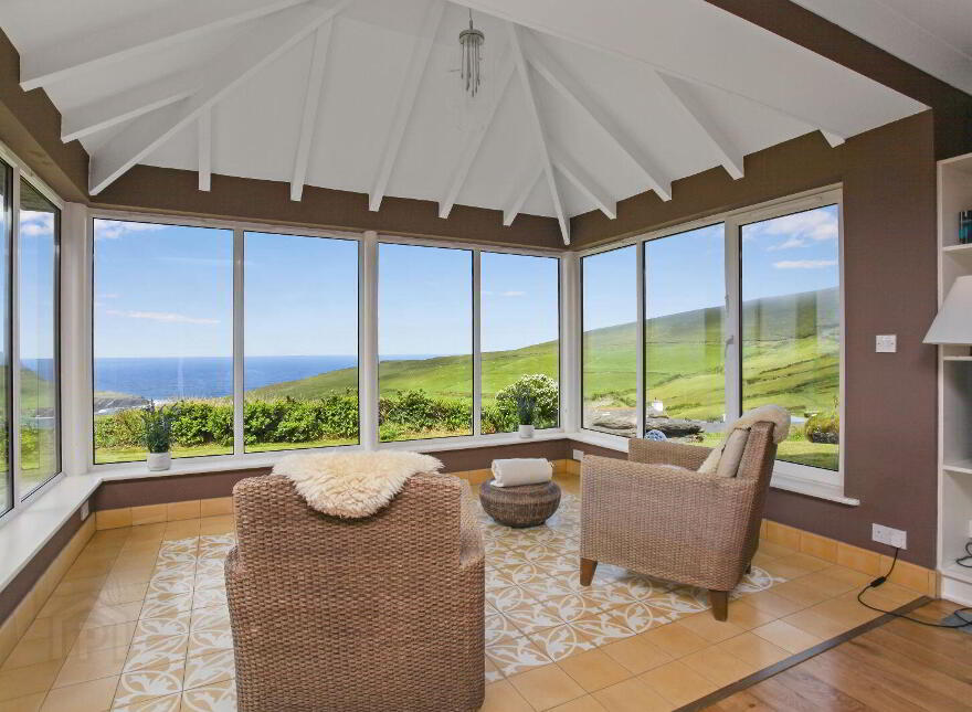 Skelligs Retreat, St Finians Bay, The Glen, Ballinskelligs, V23YV32