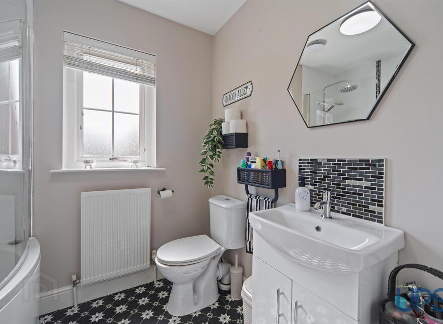 12 Sir Richard Wallace Road, Lisburn, BT28 3ZH