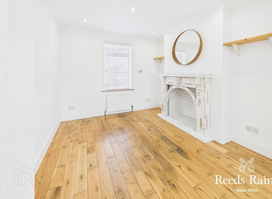 42 Scrabo Road, Newtownards, BT23 4NR