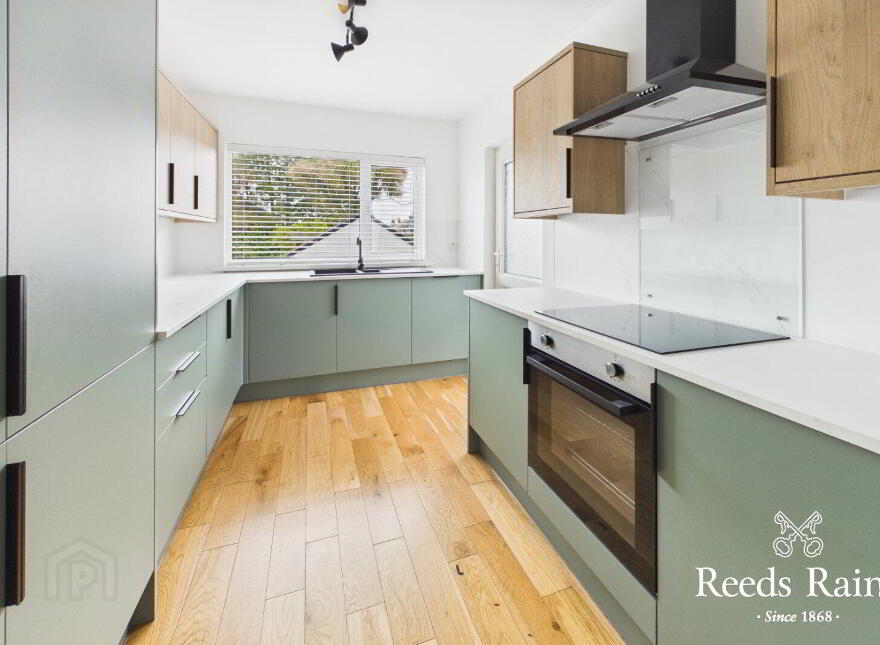 42 Scrabo Road, Newtownards, BT23 4NR