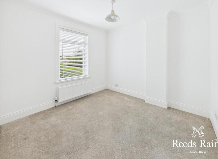 42 Scrabo Road, Newtownards, BT23 4NR