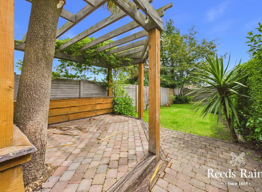 42 Scrabo Road, Newtownards, BT23 4NR