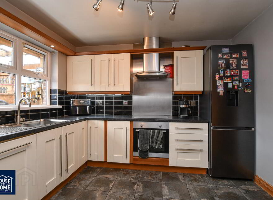 28 Thornberry Avenue, Ligoniel, Belfast, BT14 8EH