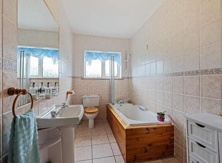 Shanagraigue, Carrigaline, P43WR40