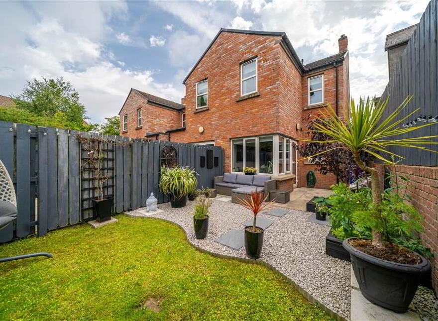 82 Old Bangor Road, Bangor, BT19 7RU