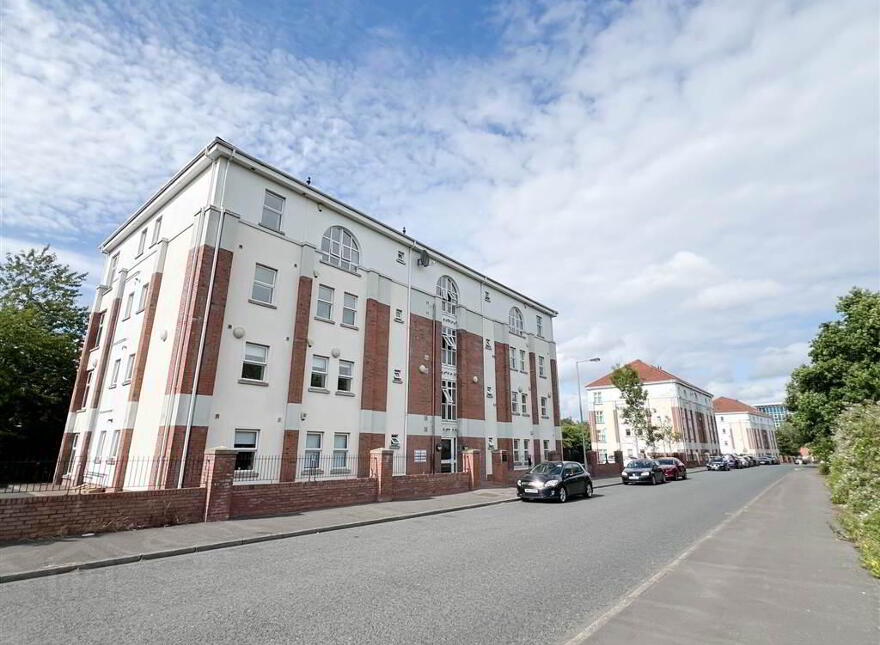 11B Musgrave Manor, 51 Stockmans Way, Belfast, BT9 7GG