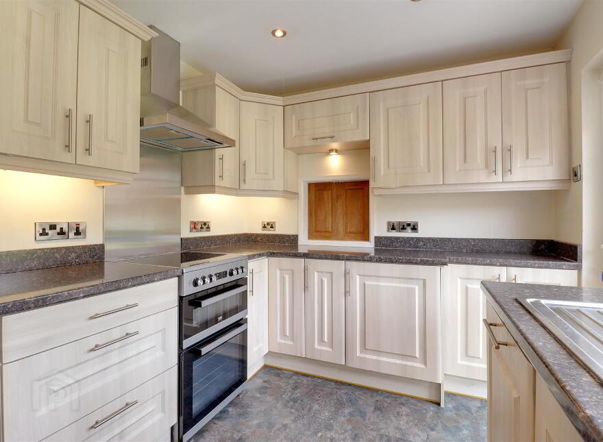 3 Glenside, Comber, Newtownards, BT23 5HP