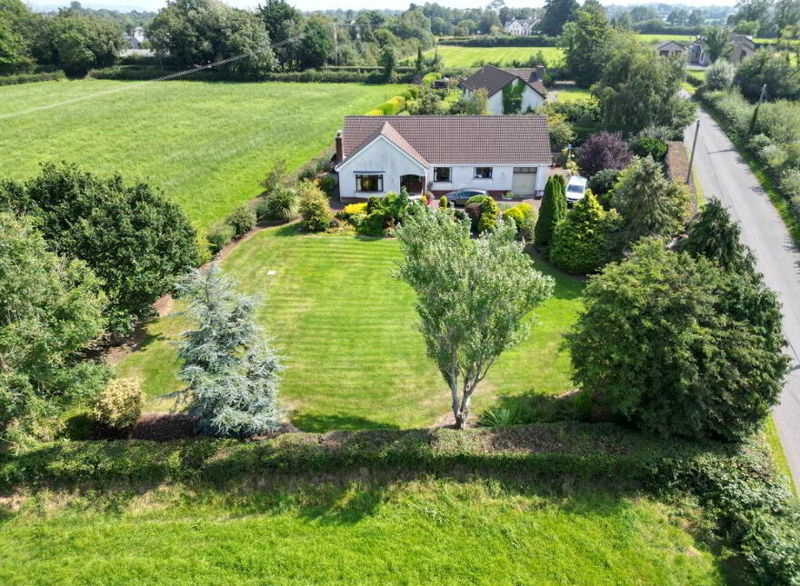 10 Chapel Road, Upper Ballinderry, BT28 2JF