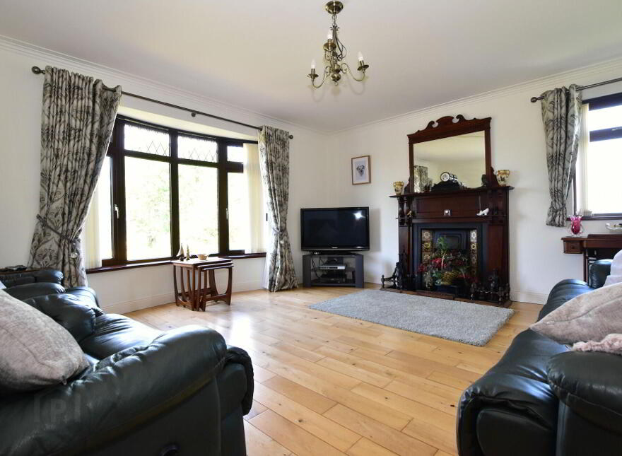 10 Chapel Road, Upper Ballinderry, BT28 2JF