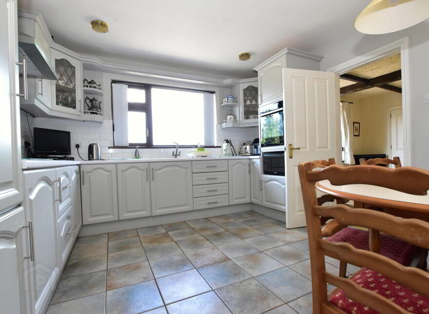 10 Chapel Road, Upper Ballinderry, BT28 2JF