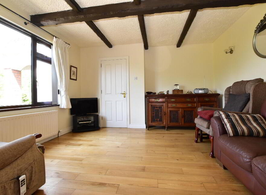 10 Chapel Road, Upper Ballinderry, BT28 2JF