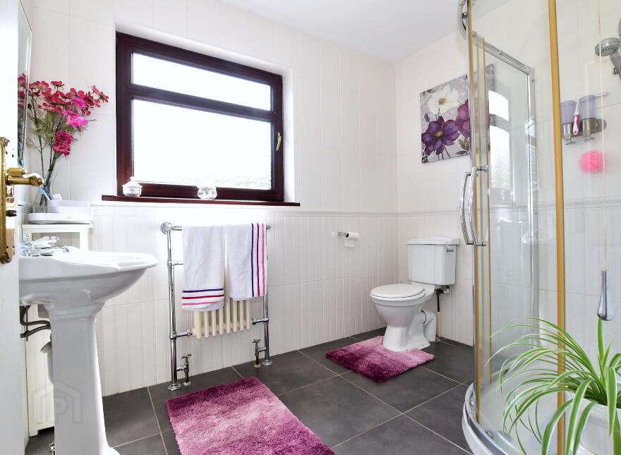10 Chapel Road, Upper Ballinderry, BT28 2JF