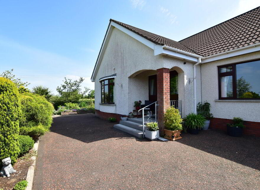 10 Chapel Road, Upper Ballinderry, BT28 2JF