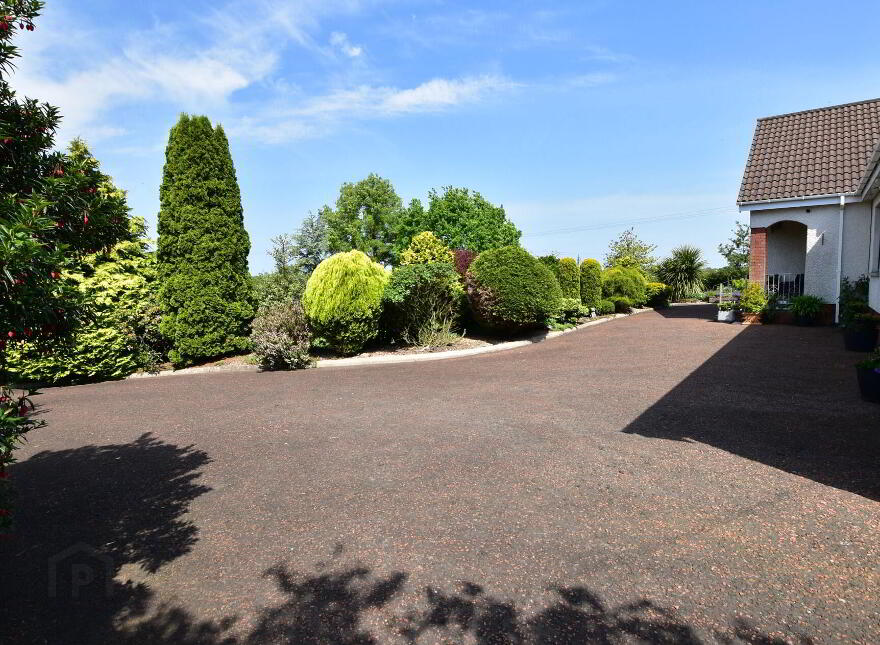 10 Chapel Road, Upper Ballinderry, BT28 2JF