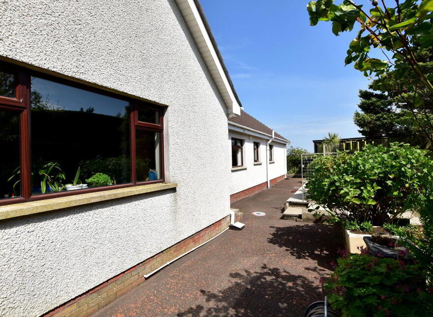 10 Chapel Road, Upper Ballinderry, BT28 2JF