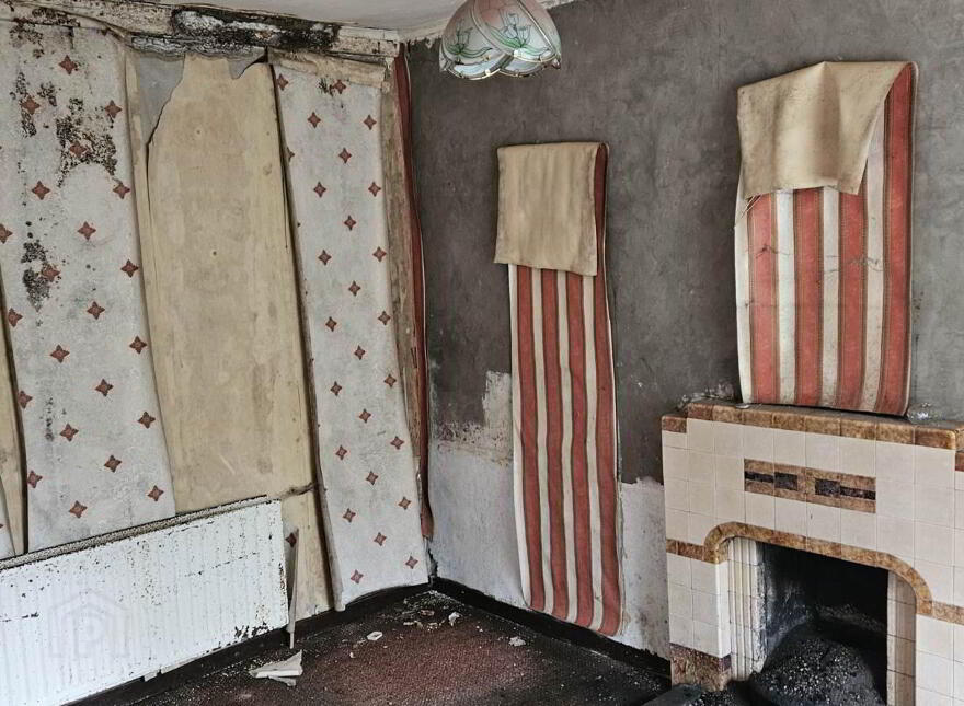 Derelict House, Tully Mountain, Rathmelton