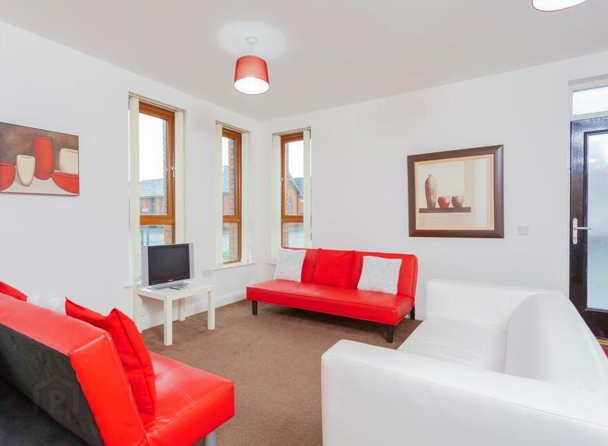 Apt 1, 7 Lord Street, Belfast, BT5 4QG