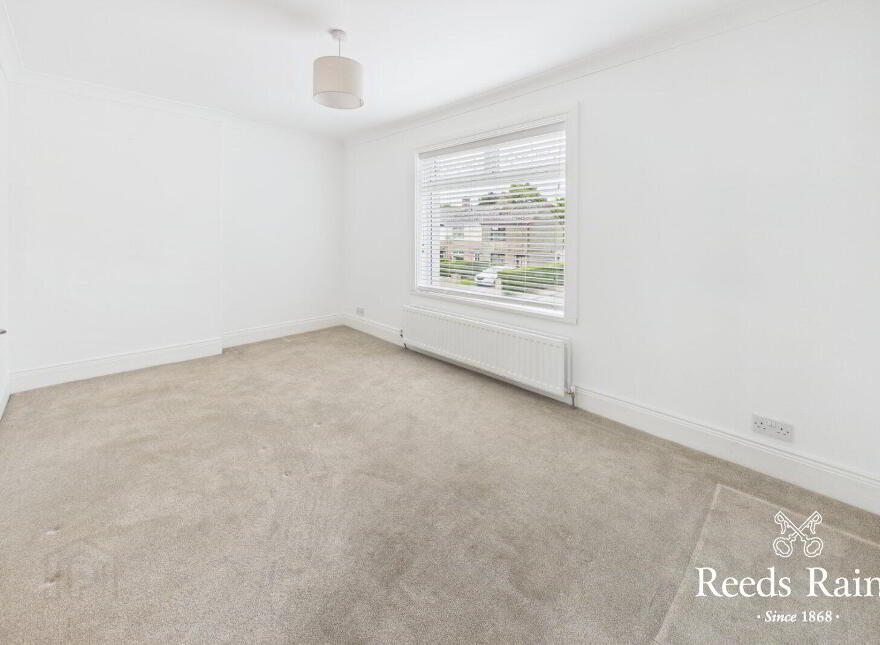 42 Scrabo Road, Newtownards, BT23 4NR
