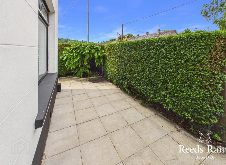 42 Scrabo Road, Newtownards, BT23 4NR
