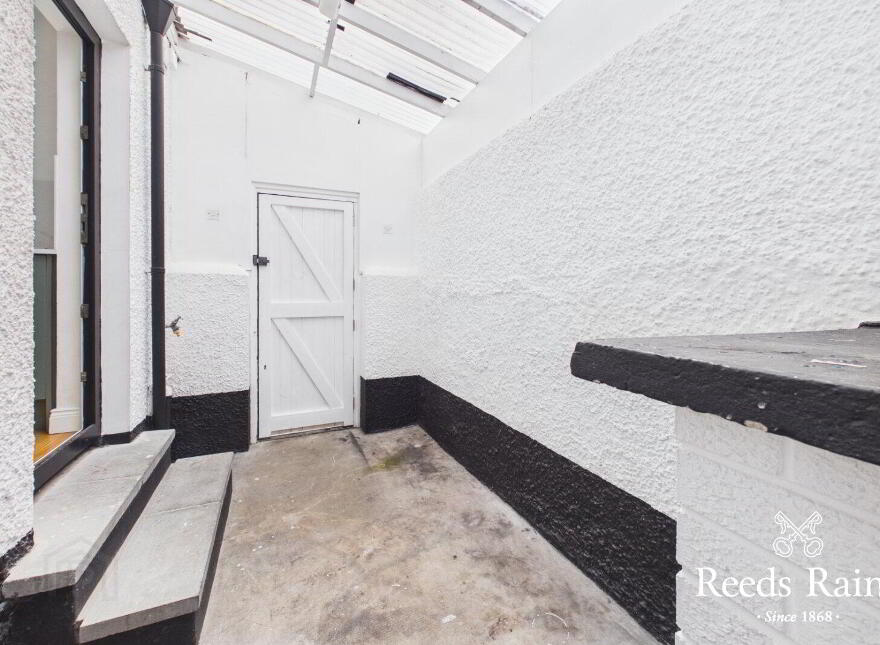 42 Scrabo Road, Newtownards, BT23 4NR
