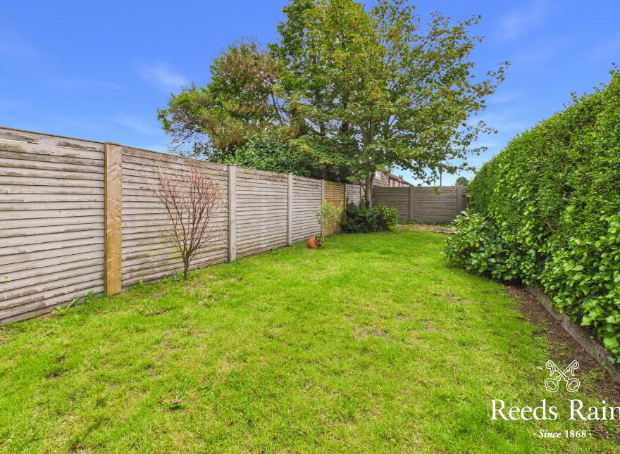 42 Scrabo Road, Newtownards, BT23 4NR