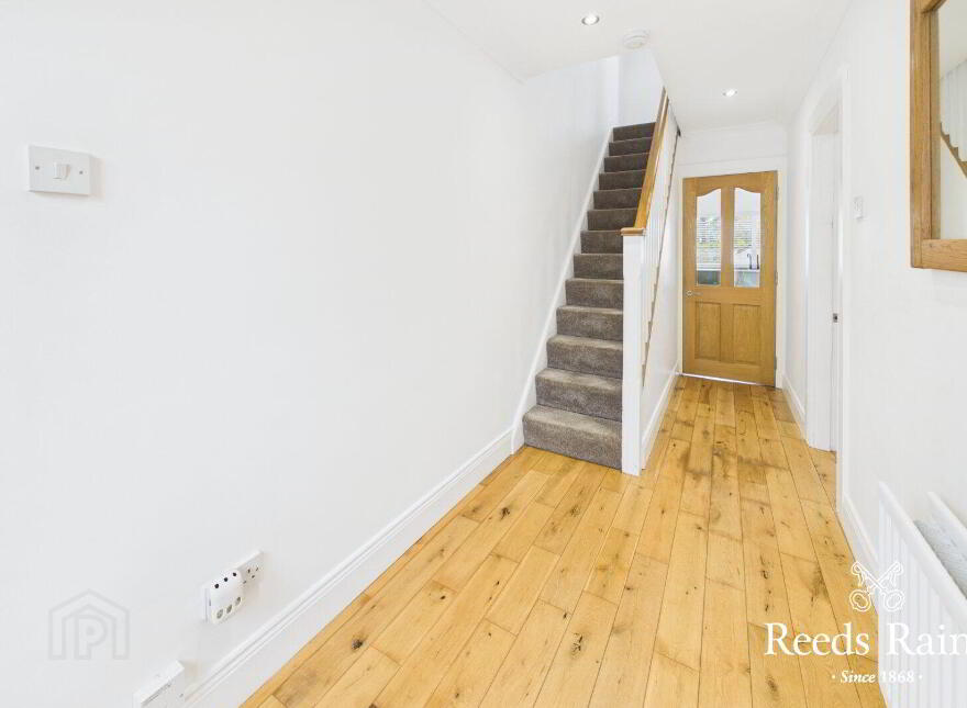 42 Scrabo Road, Newtownards, BT23 4NR