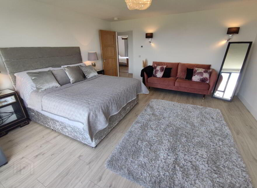 6 Raymoghey Heights, Manorcunningham, F92C8WD