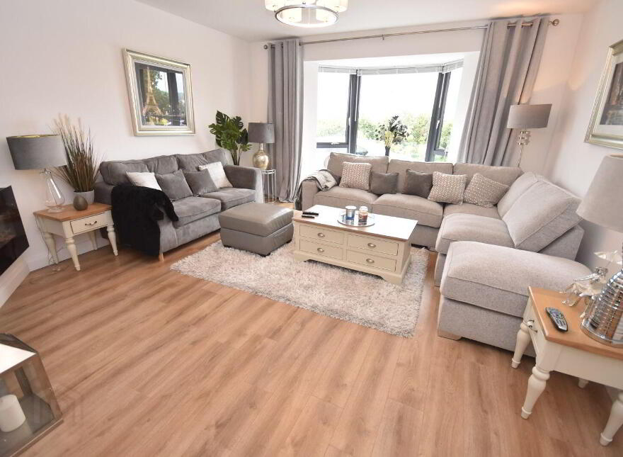 6 Raymoghey Heights, Manorcunningham, F92C8WD