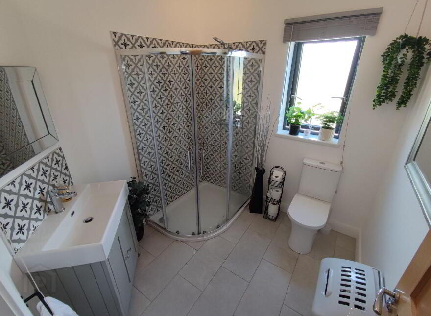 6 Raymoghey Heights, Manorcunningham, F92C8WD