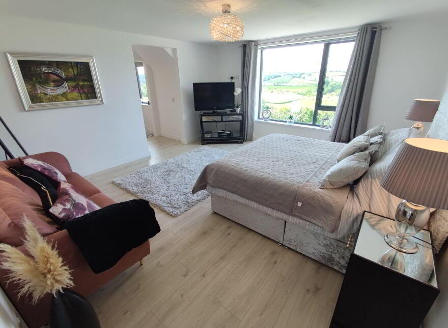 6 Raymoghey Heights, Manorcunningham, F92C8WD