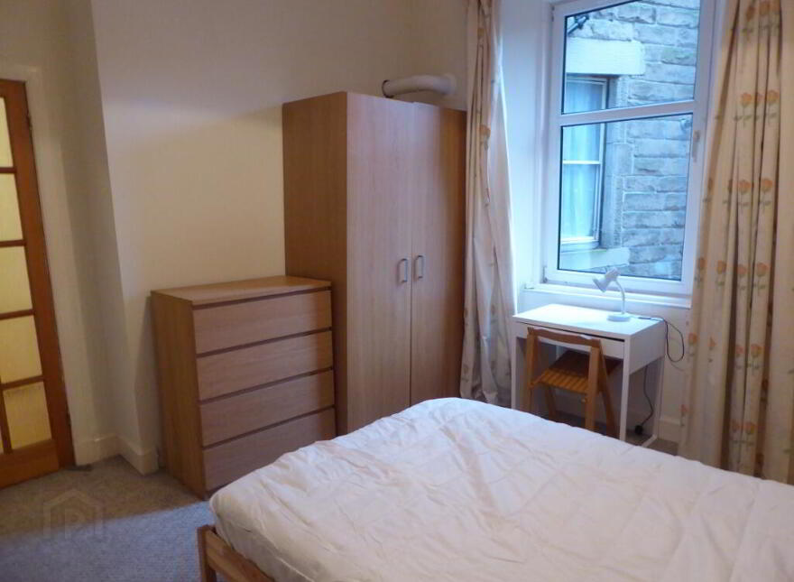 5 Morningside Drive, Morningside, Edinburgh, EH10 5LZ