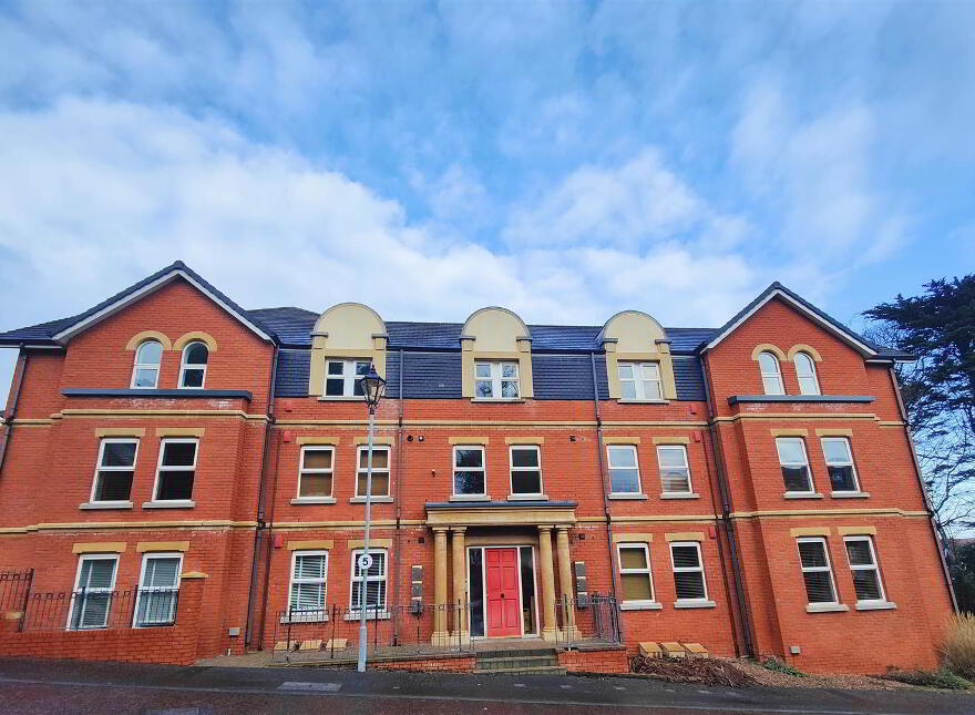 Apt 6, Fortwilliam Demesne, Belfast, BT15 4FD