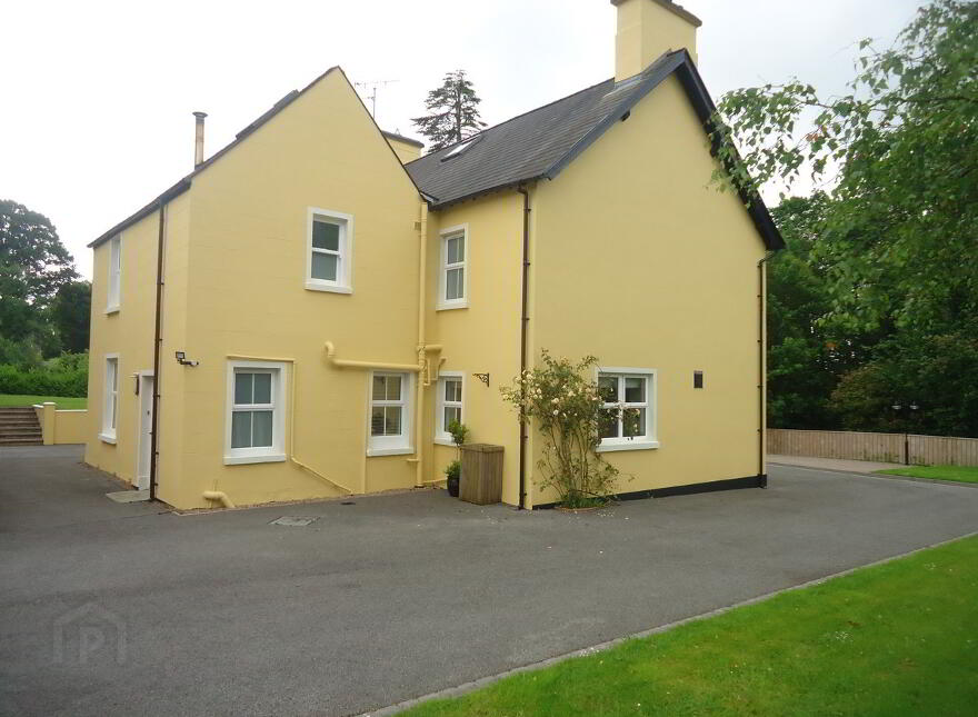 3 Drumeer Road, Lisbellaw, Enniskillen, BT94 5ED