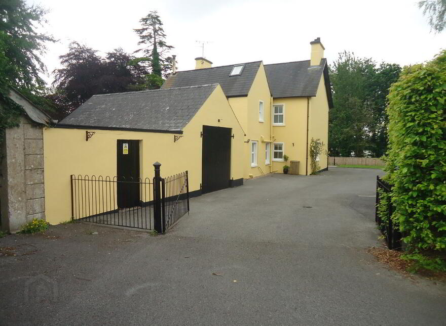 3 Drumeer Road, Lisbellaw, Enniskillen, BT94 5ED