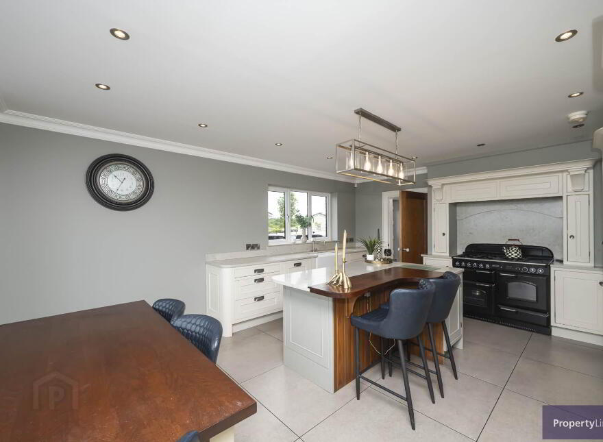 33 Ballymacnab Road, Armagh, BT60 2QS