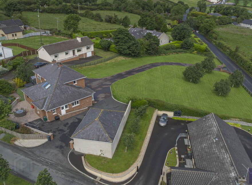 33 Ballymacnab Road, Armagh, BT60 2QS